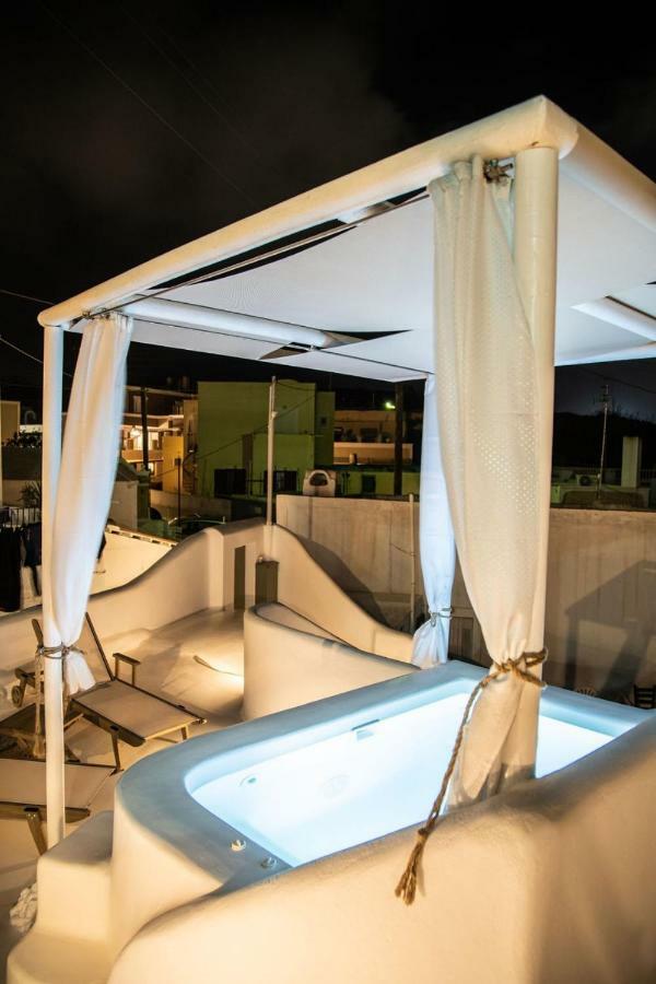 Astrea Suites Feggaropetra Cave House Φηρά Εξωτερικό φωτογραφία