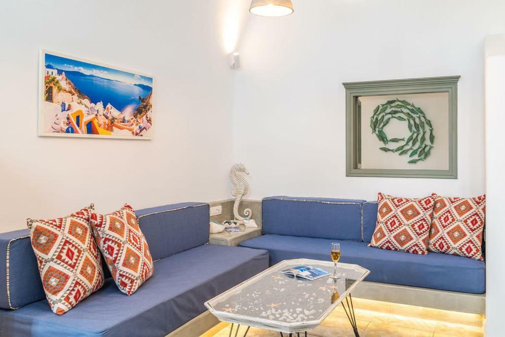 Astrea Suites Feggaropetra Cave House Φηρά Εξωτερικό φωτογραφία