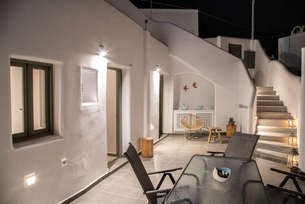 Astrea Suites Feggaropetra Cave House Φηρά Εξωτερικό φωτογραφία
