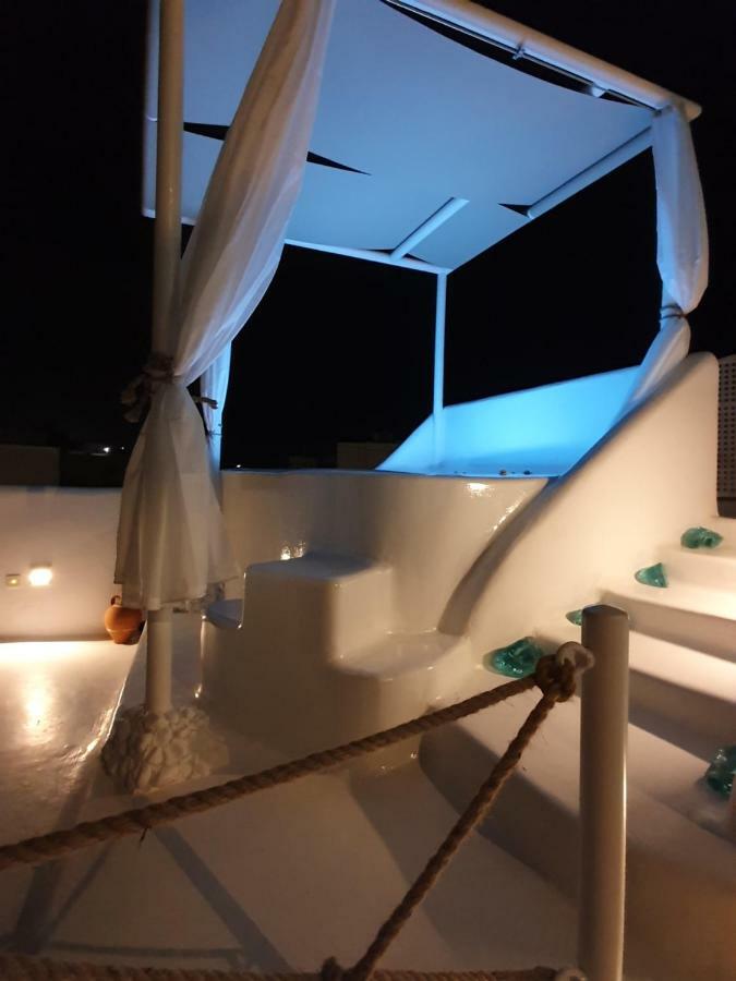 Astrea Suites Feggaropetra Cave House Φηρά Εξωτερικό φωτογραφία